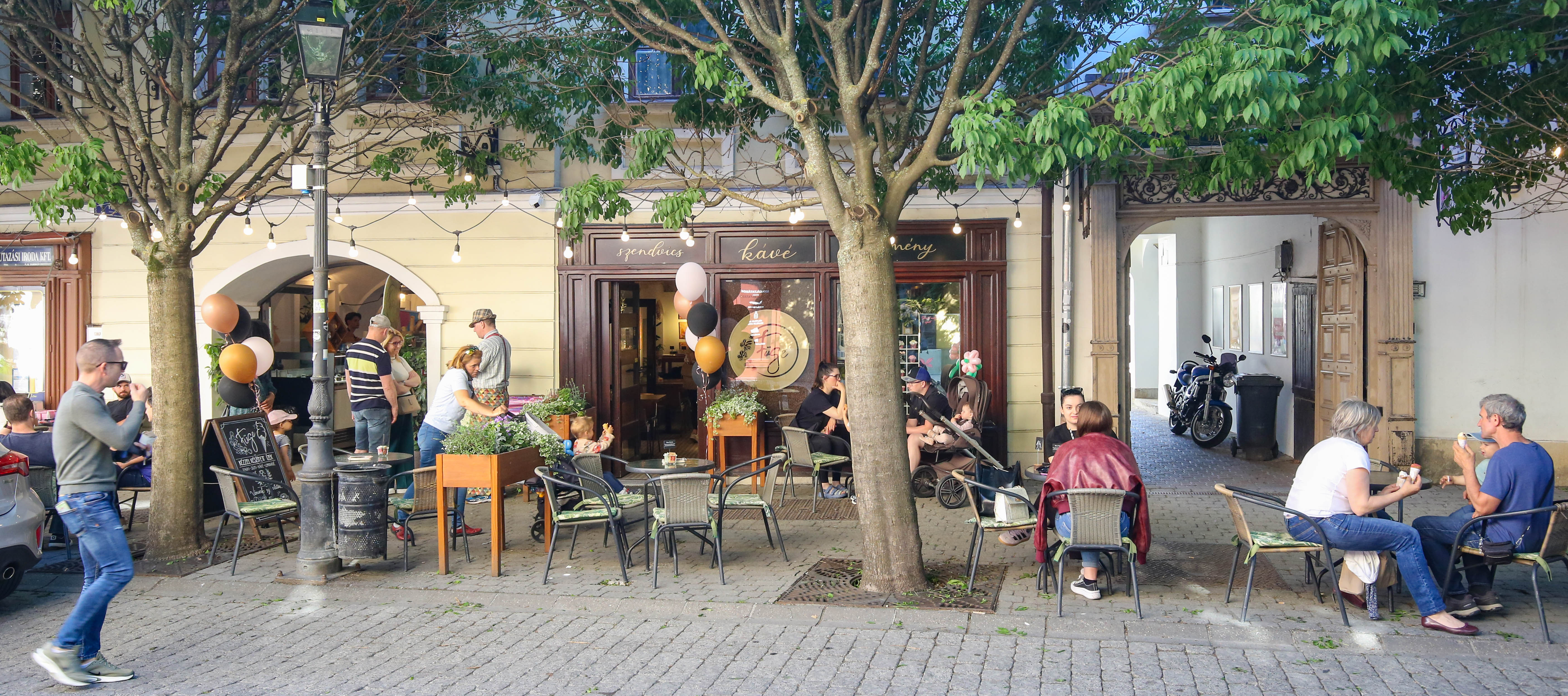 More than just an ice cream parlor, from a morning coffee to refreshing experiences
